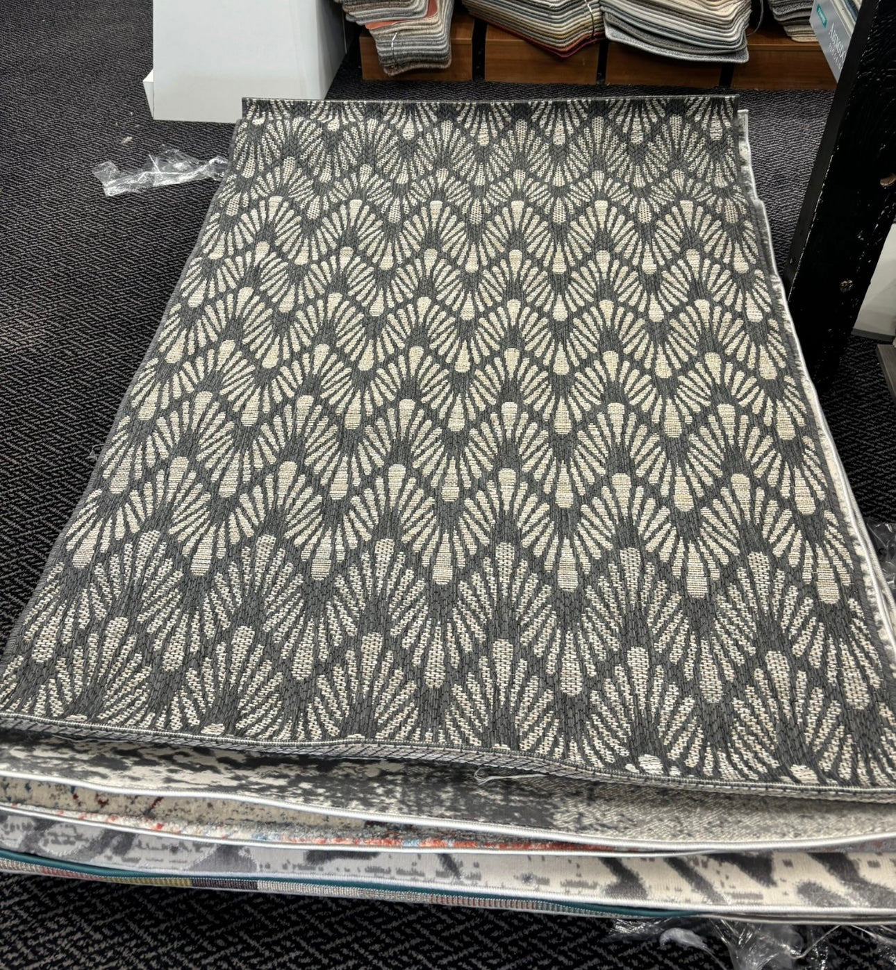 Zephyr ZigZag Grey - 120cm x 170cm