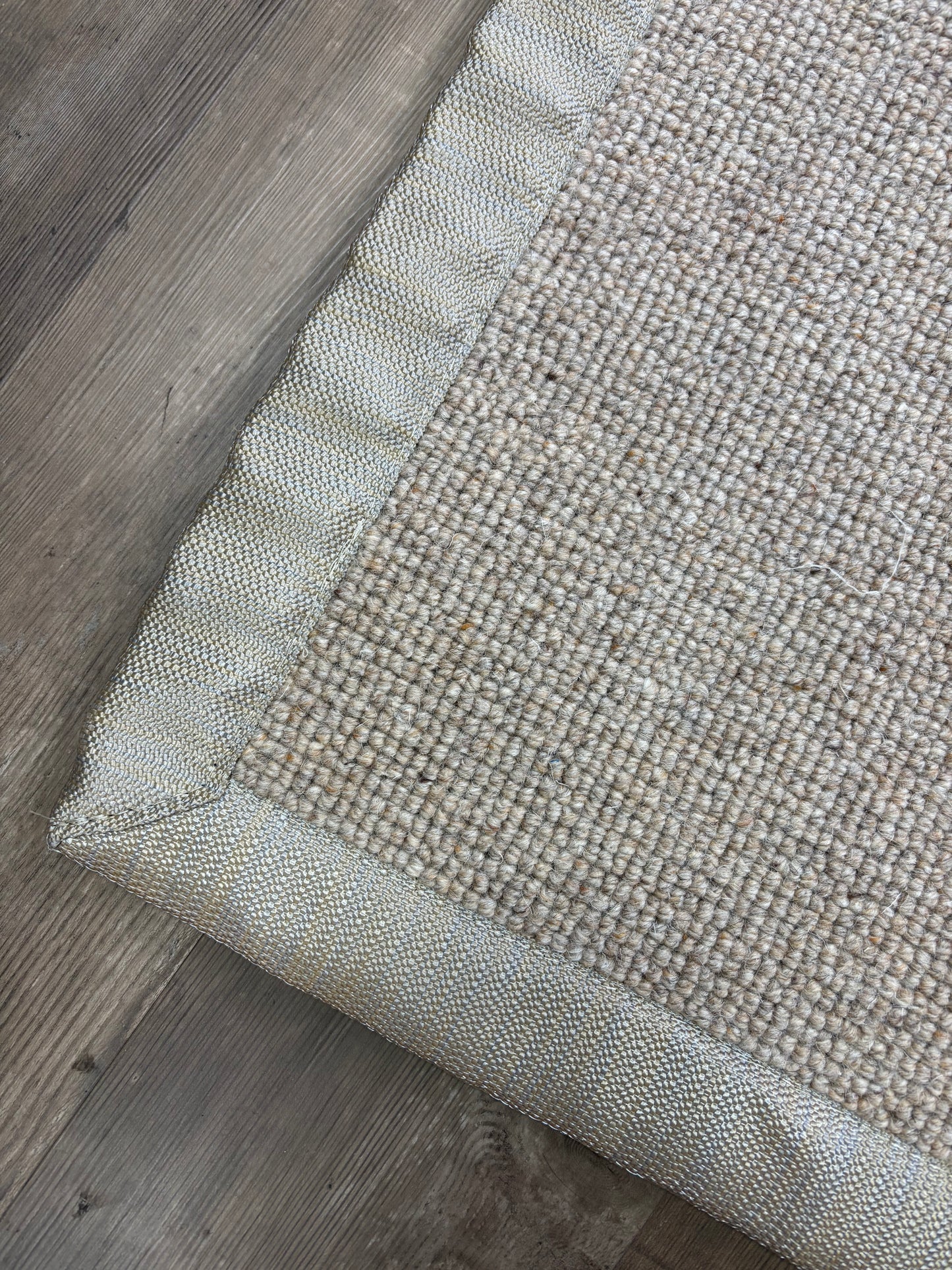 100% Wool Loop Taped (Beige) - 150cm x 90cm