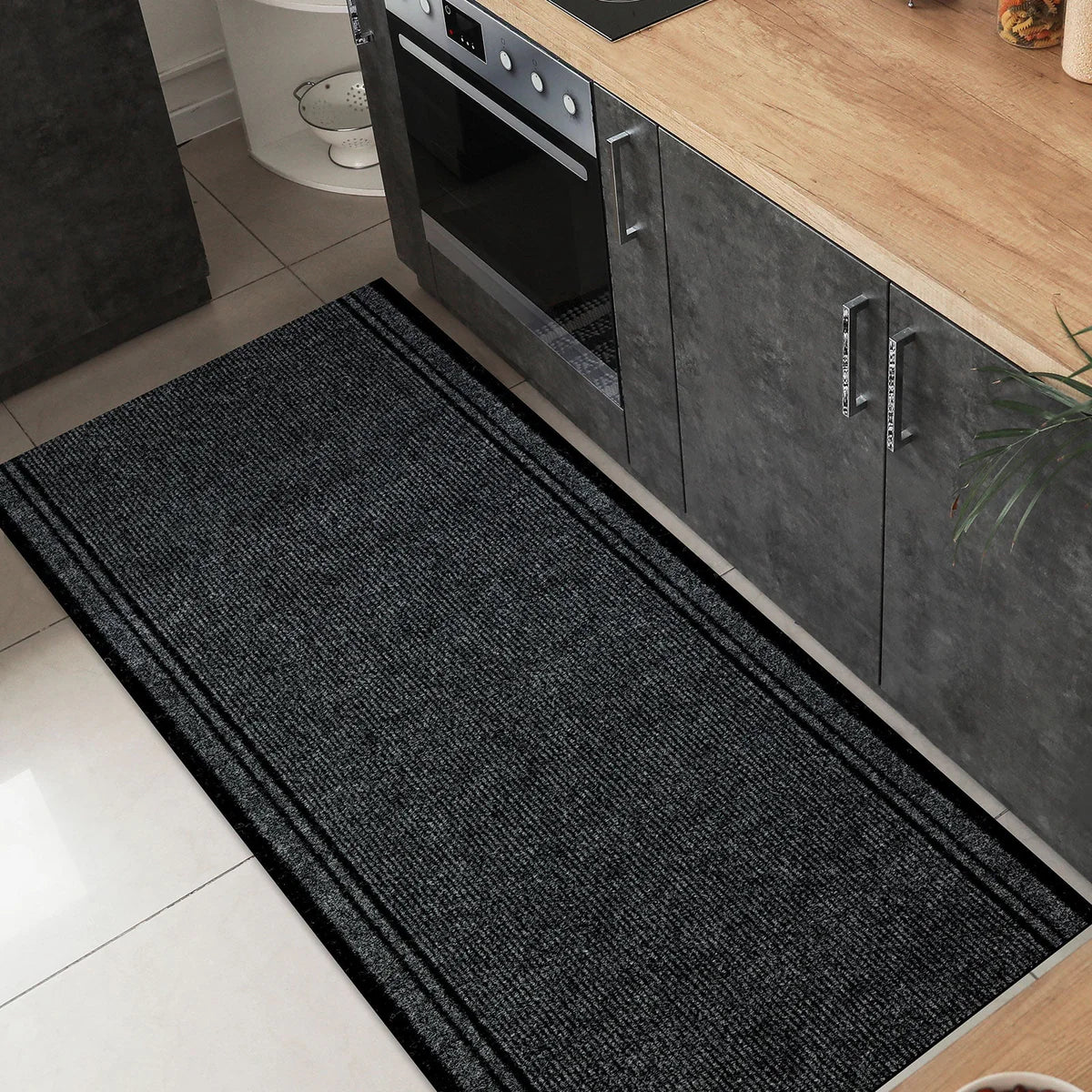 Malaga Gel Anthracite Runner - 0.66cm wide