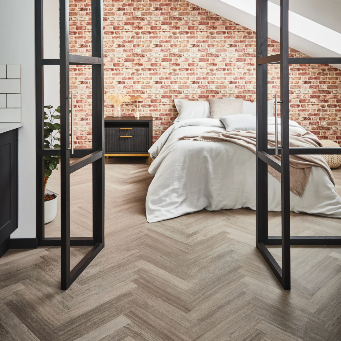 Karndean Knight Grey Stdio Oak Herringbone